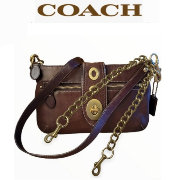 ⭐️ Coach Legacy Series Crossbody Leather Bag Host Pick ⭐️